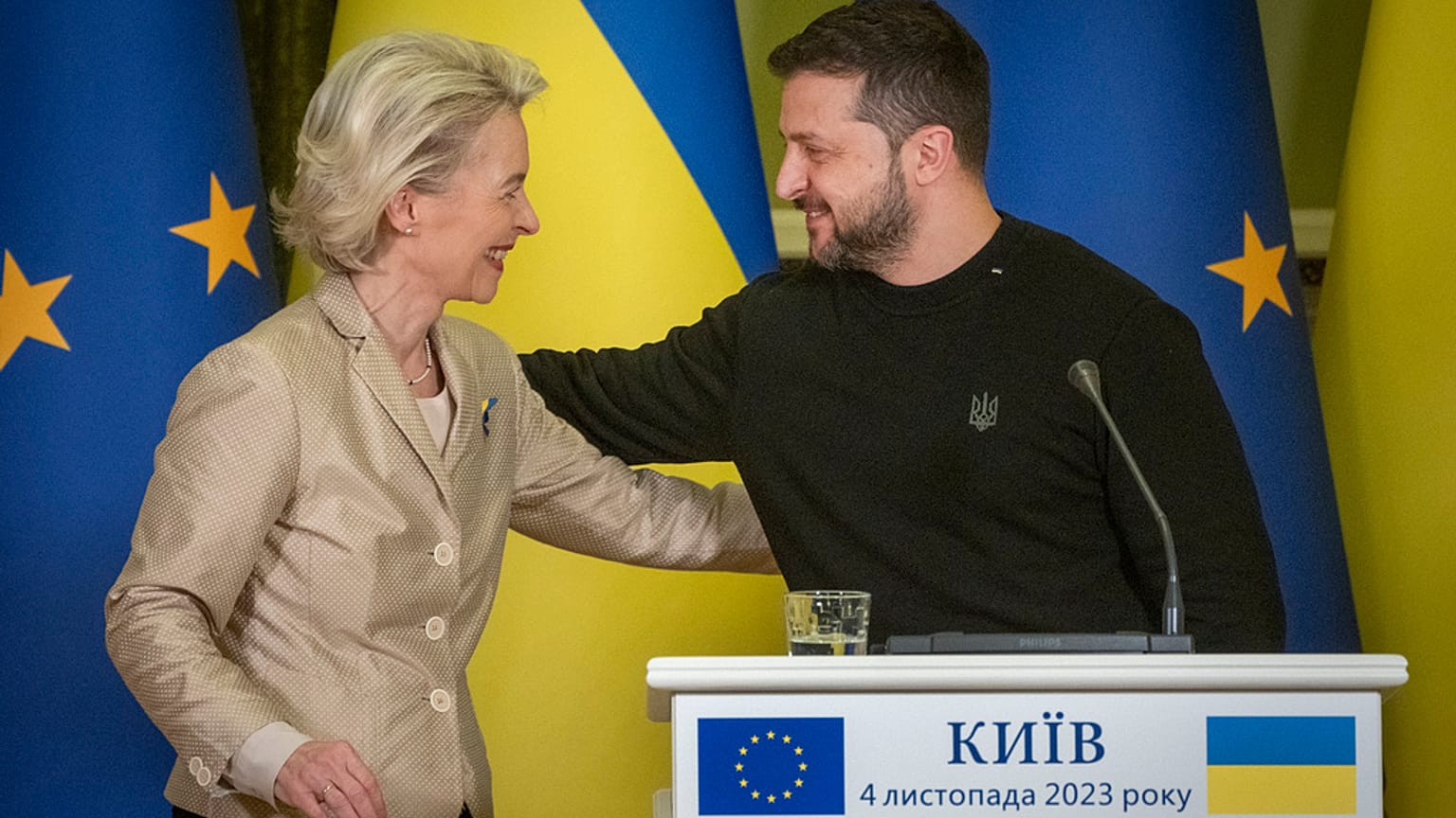Von der Leyen con Zelenski en Ucrania