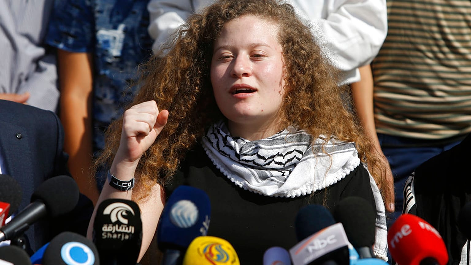 Imagen de la activista Ahed Tamimi, célebre militante contra la ocupación israelí de Cisjordania.