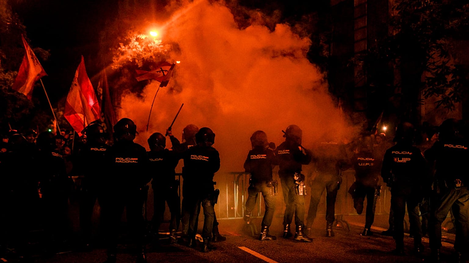 Bisher hatte es in Städten wie Madrid und Valencia Proteste der Amnestie-Gegner gegeben.
