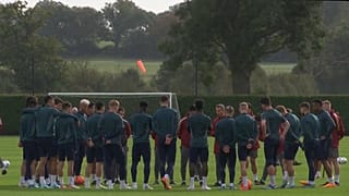 Der FC Arsenal bereitet sich auf das wichtige Spiel gegen den FC Sevilla vor.
