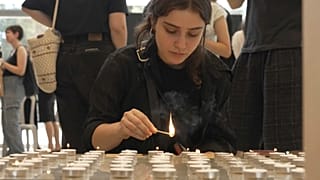 شموع حدادا على أرواح قتلى هجوم حماس