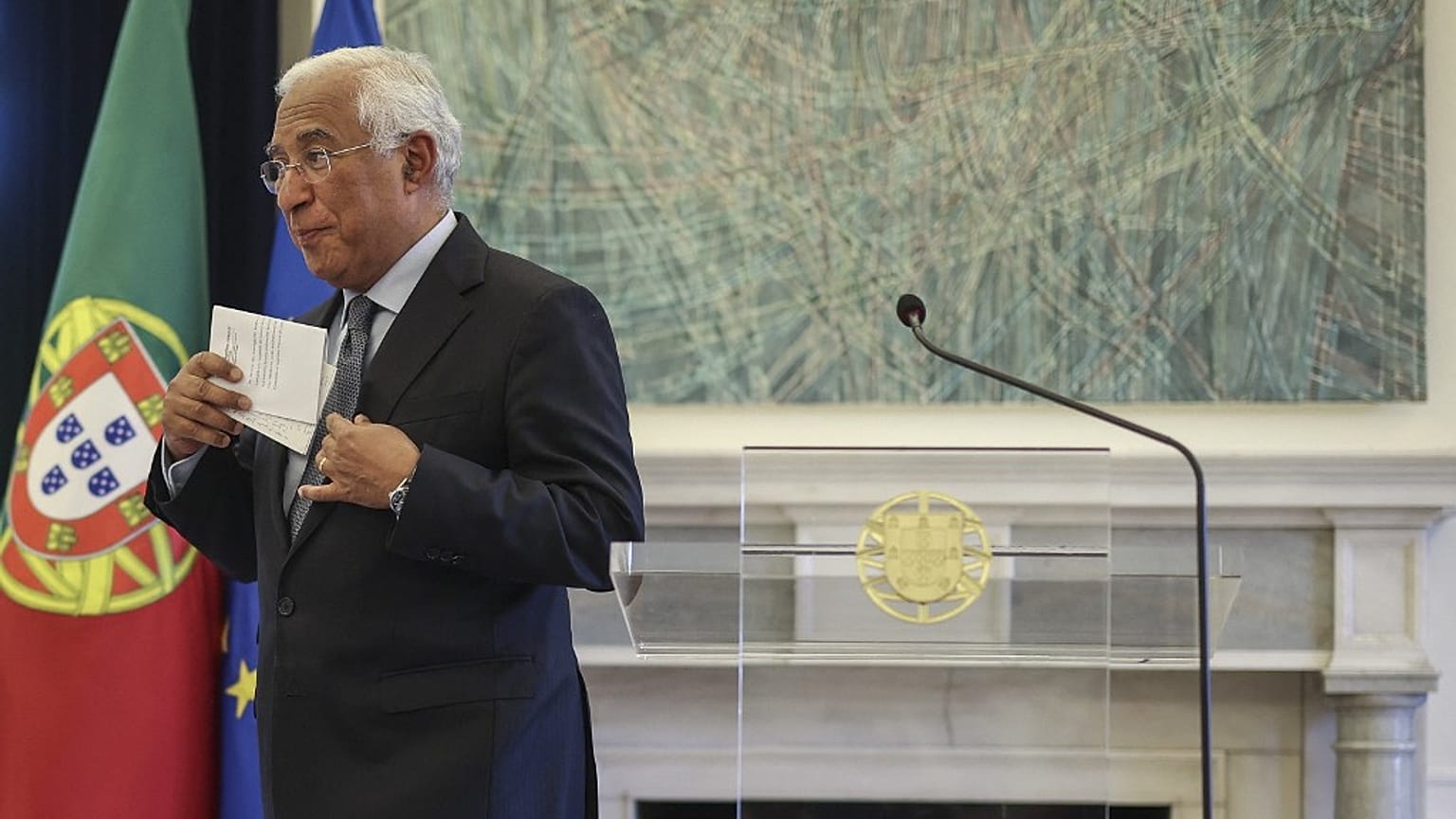 Portekiz Başbakanı Antonio Costa yolsuzluk skandalı nedeni ile istifa etti