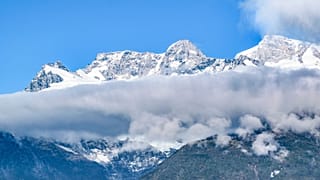 Chile has shut down a popular glacier, sparking debate over climate change and adventure sports.