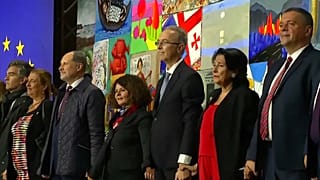 La presidente de Georia, Salome Zurabishvili celebra en Tiflis la decisión de la Comisión Europea de recomendar a Georgia como candidata a la Unión