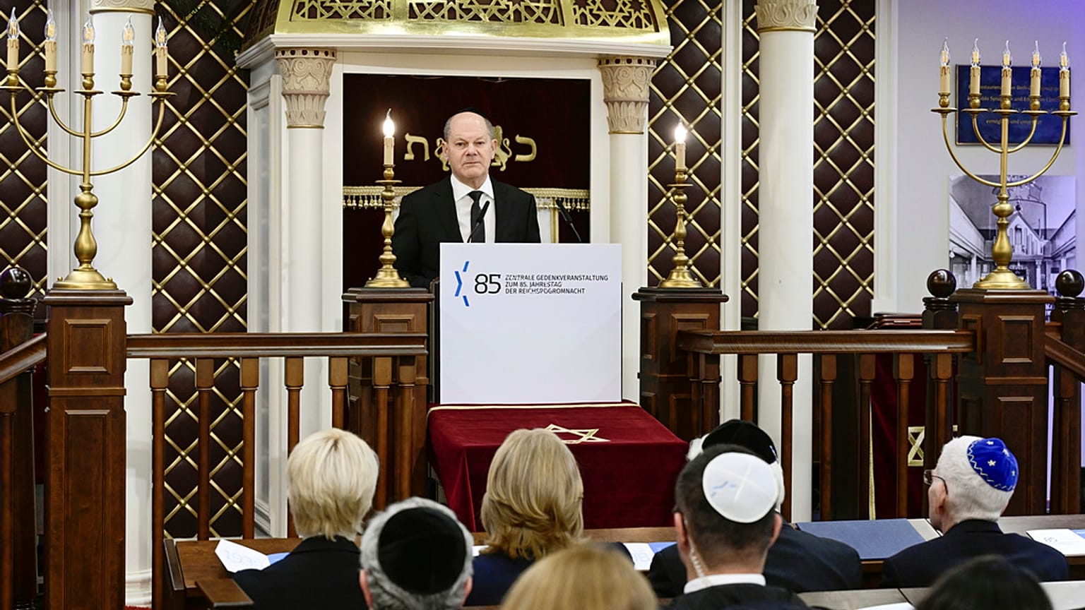 El canciller alemán, Olaf Scholz, durante la ceremonia con motivo de los 85 años del pogromo nazi en la Noche de los Cristales Rotos 