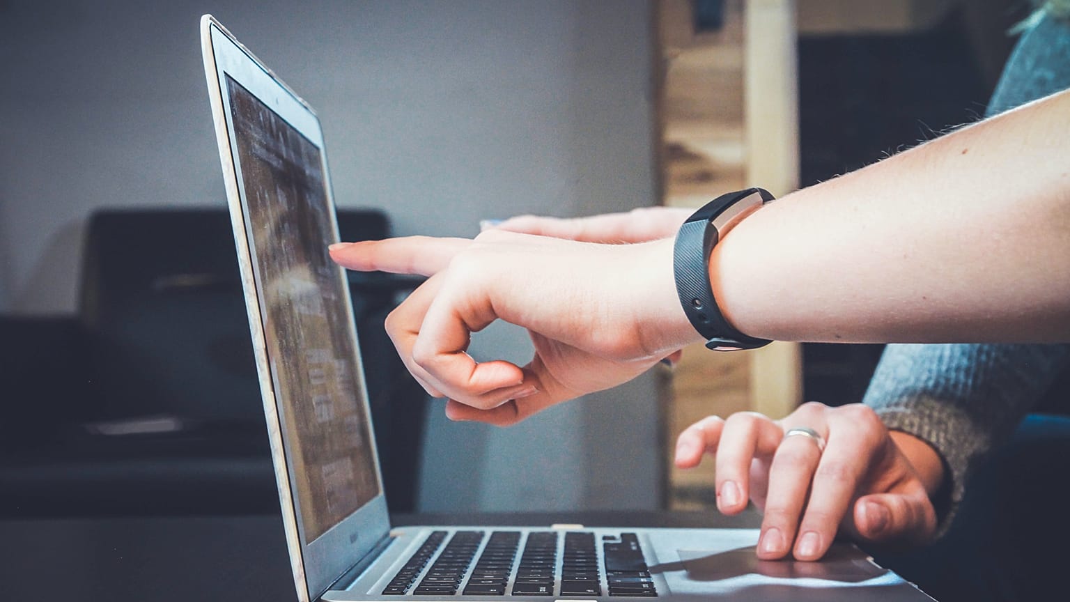 This edition of Euronews Debates considers digital adoption among SMEs in Europe.