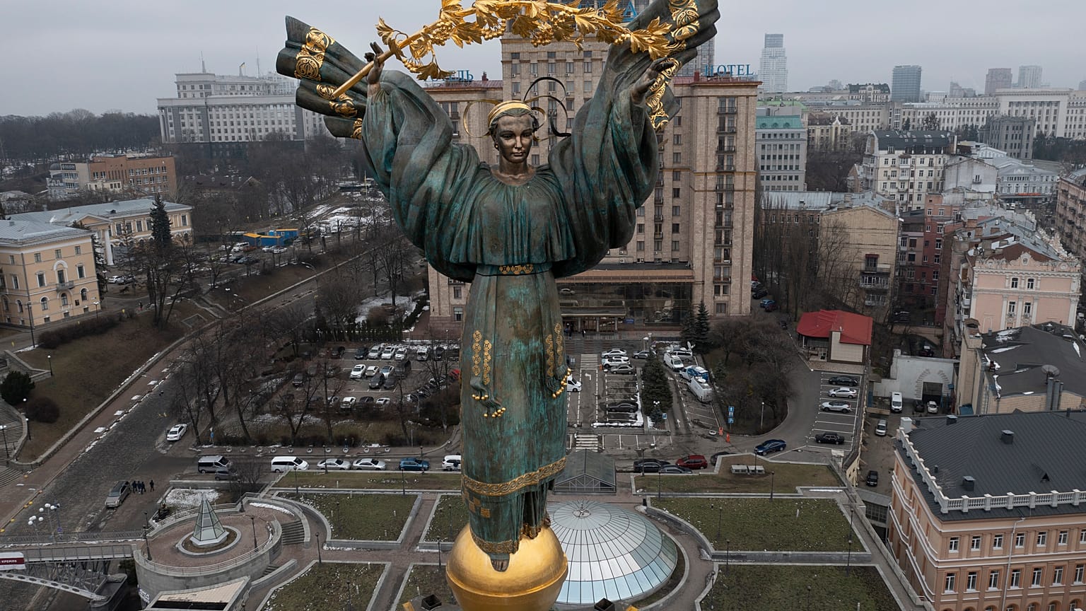 Монумент Независимости Украины в центре Киеве, где происходили основные события Революции Достоинства