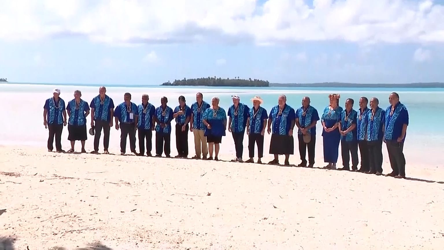 Tuvalu már régóta küzd a klímaváltozás miatt emelkedő tengervízszinttel