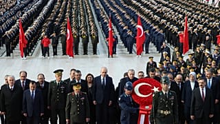 Cumhurbaşkanı Erdoğan ve devlet erkanı Anıtkabir'deki törene katıldı