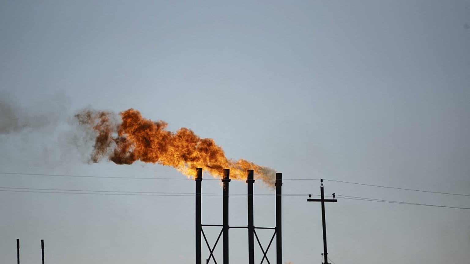 Kuzey Irak'ta petrol üreten uluslararası şirketler borçlar ödenmeden ihracat yapmayacaklarını duyurdu