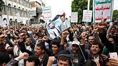 Houthi supporters 