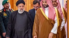 Наследный принц Саудовской Аравии и президент Ирана на саммите в Эр-Рияде, 11 ноября 2023 г.