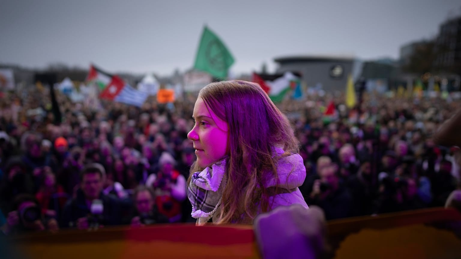 Greta Thunberg iklim gösterisinde Filistin yanlısı konuşma yaptı