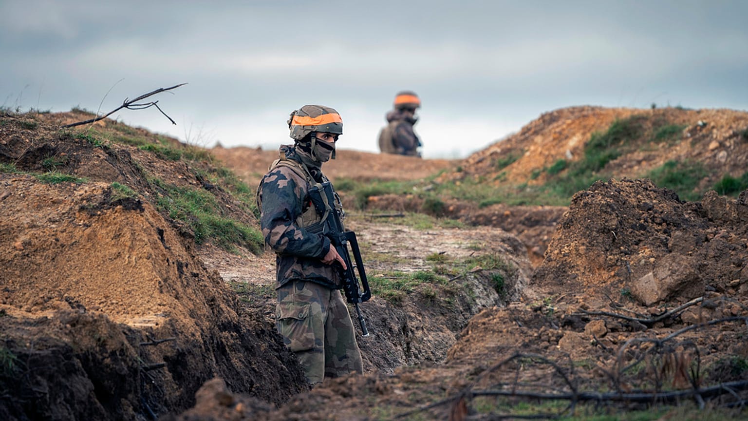 Scene di guerra (come addestramento).