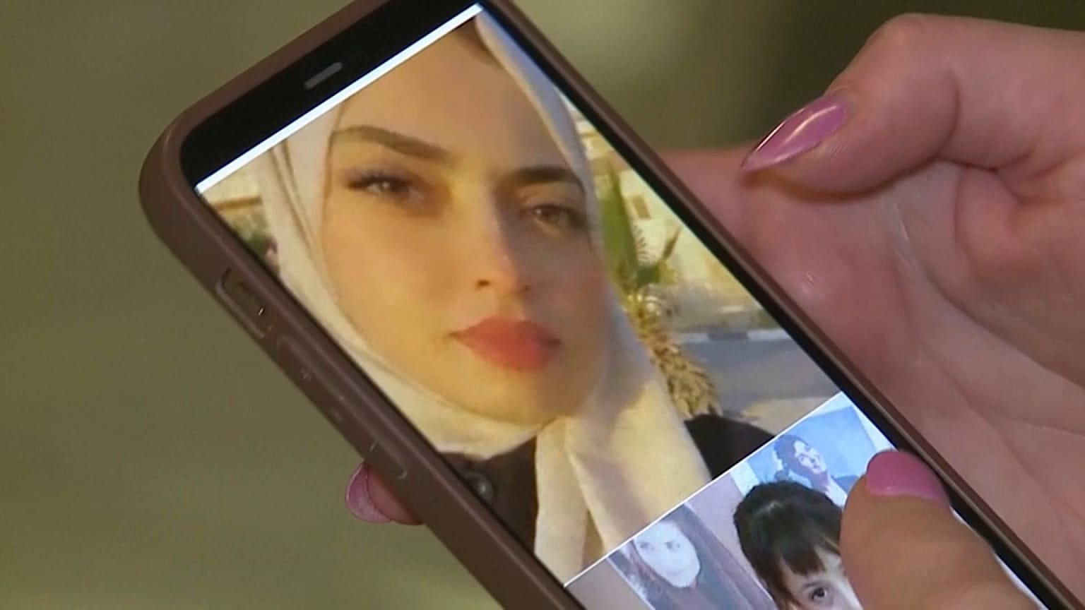 صورة للإحدى أقارب الدكتور عماد شحاده.