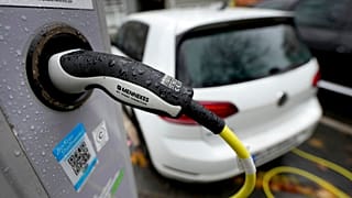 Avrupa'da elektrikli araç satışlarında talep yavaşlıyor