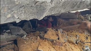 ذكر التلفزيون الفلسطيني الرسمي عبر تطبيق "تلغرام"، أنه "تم انتشال عشرات الشهداء، وتدمير 12 منزلا بشكل كامل جراء الغارات الجوية الإسرائيلية على منطقة نادي خدمات جباليا"