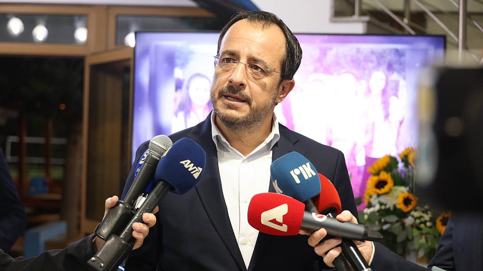 Ο ΝΙΚΟΣ ΧΡΙΣΤΟΔΟΥΛΙΔΗΣ