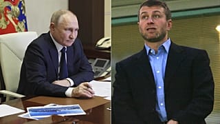 Президент РФ Владимир Путир (слева) и российский  олигарх Роман Абрамович (справа)
