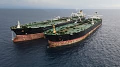Нефтяные танкеры в водах Индонезии