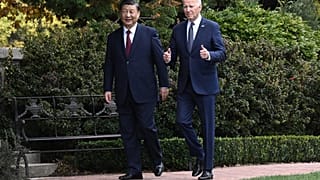 Xi Jinping y Joe Biden conversan sobre las relaciones bilaterales entre China y Estados Unidos