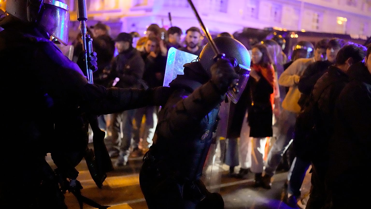 Demonstrationen gegen Amnestie-Abkommen