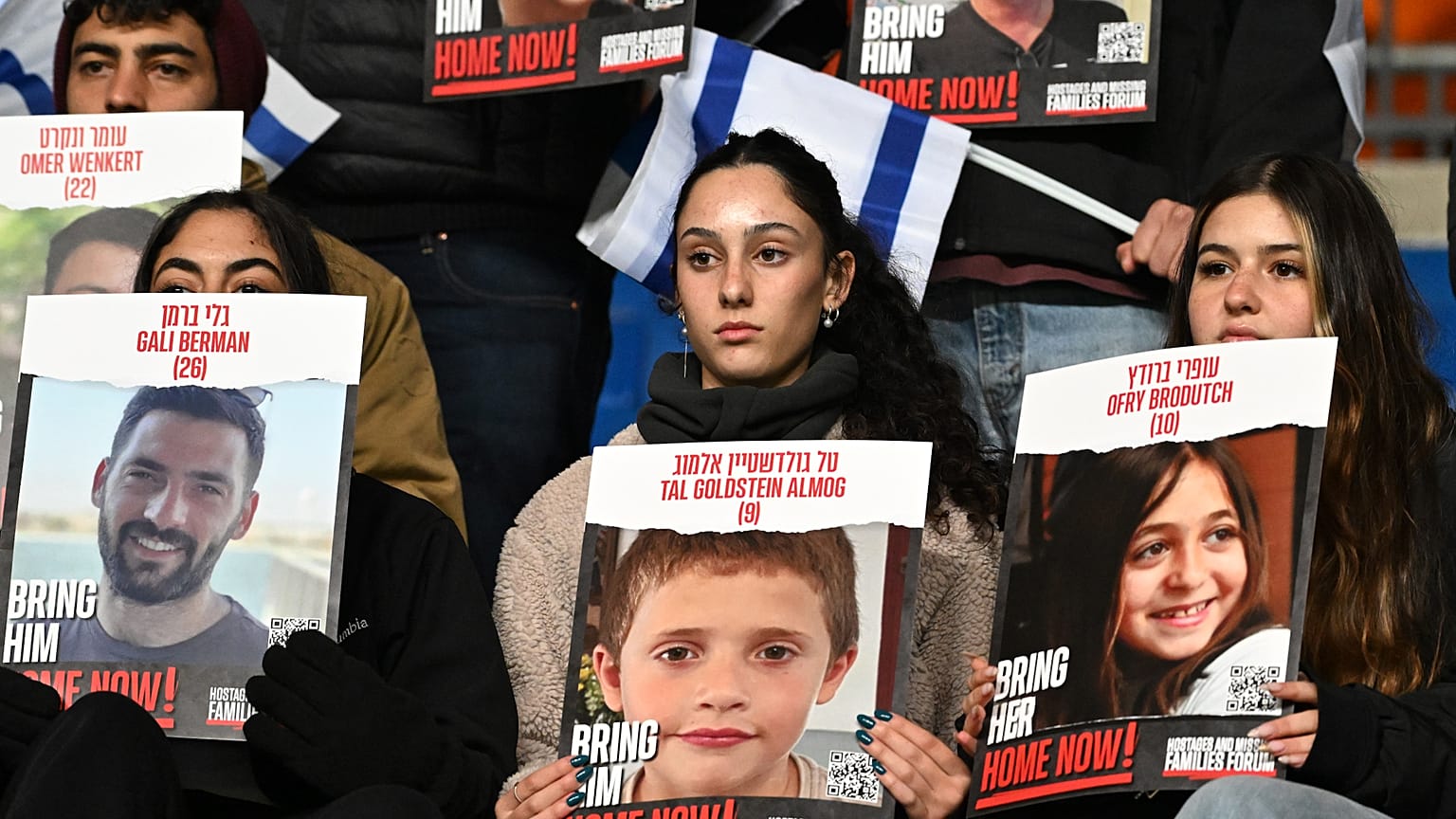 Izraeli szurkolók a Pancho Arénában szerda este