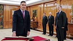 Pedro Sánchez promete su cargo ante el Rey.