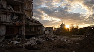 En Ukraine, un bâtiment détruit à Izyum, 24 octobre 2023