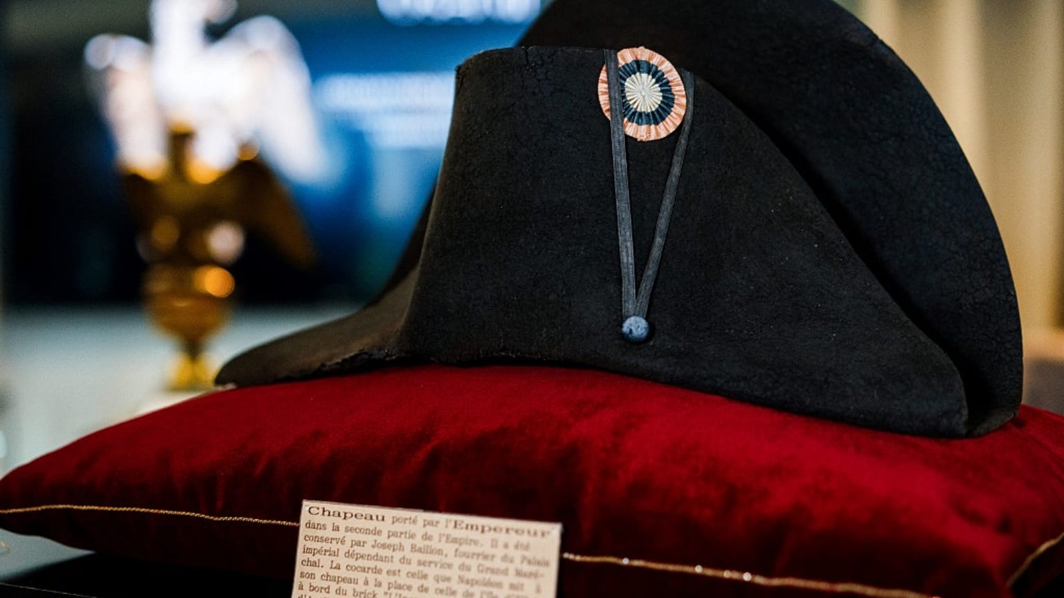 Napoleon hat