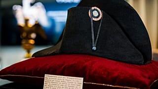Napoleon hat