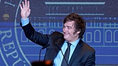Präsident Javier Milei nach seinem Wahlsieg in Buenos Aires. 