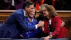 El presidente del Gobierno, Pedro Sánchez, junto con sus tres vicepresidentas; Nadia Calviño, Yolanda Díaz y Teresa Ribera.