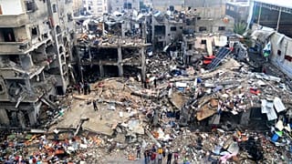 دمار بعد قصف اسرائيلي في مخيم جباليا، قطاع غزة