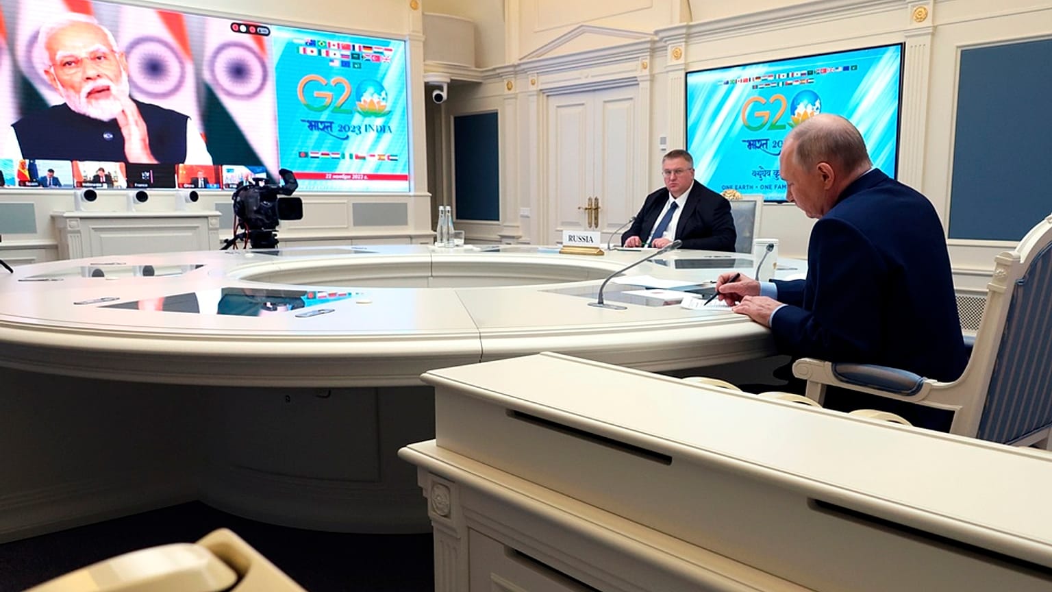 Putin Hindistan Başbakanı Narendra Modi'nin çağrısıyla düzenlenen sanal G20 toplantısında konuştu