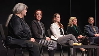 Pogány Judit, Bíró Kriszta, Hámori Gabriella, Kerekes Éva és Vajda Milán a színpadon