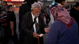 ΚΑΛΠΑΖΟΥΝ ΟΙ ΤΙΜΕΣ ΣΤΗΝ ΤΟΥΡΚΙΑ