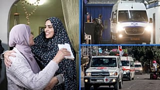 استقبلت حشود كبيرة الأسرى الفلسطينيين عند نزولهم في بيتونيا، وهتف الكثير منهم "الله أكبر".