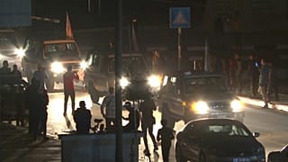 مركبات الصليب الأحمر عند معبر رفح