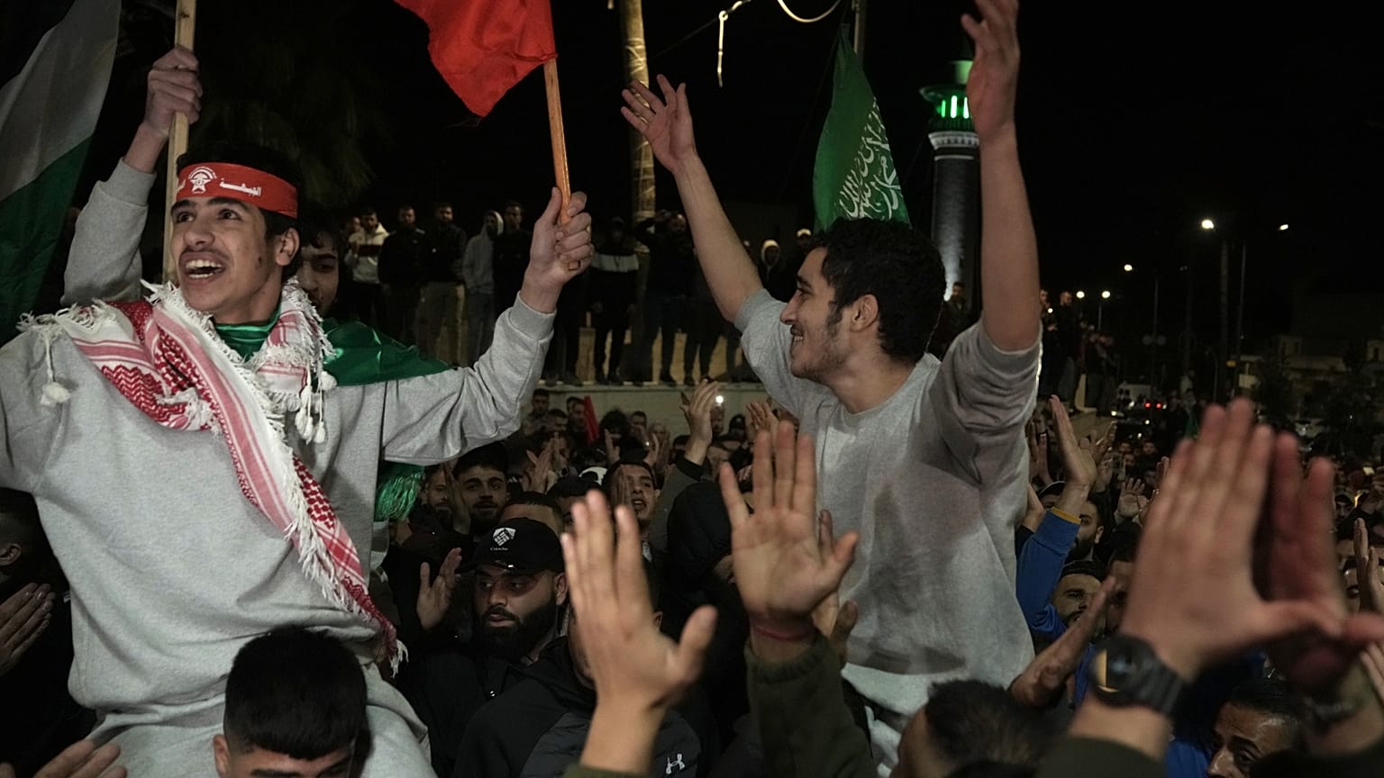 فرحة في الضفة الغربية بعد إطلاق سراح أسرى فلسطينيين