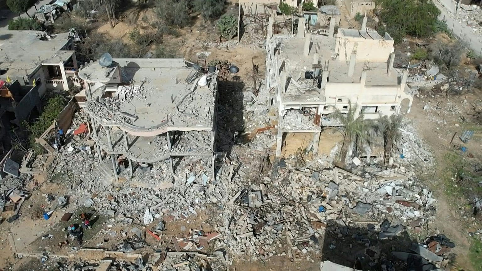الدمار في خان يونس