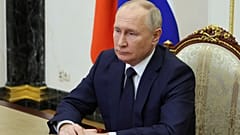 Der russische Präsident Wladimir Putin leitet eine Sitzung des Sicherheitsrates in Moskau, Russland, Freitag, 24\. November 2023\. 