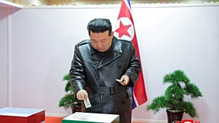 Kuzey Kore lideri Kim Jong Un, yerel seçimde oy veriyor