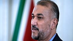  وزير الخارجية الإيراني حسين أمير عبد اللهيان خلال مؤتمر صحفي في طهران،إيران.