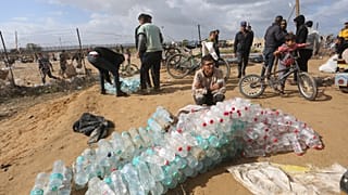 Острее всего ощущается нехватка топлива и воды