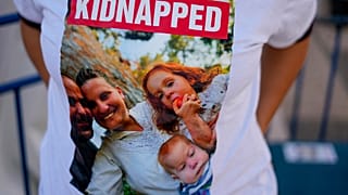 Imagen de la familia Bibas, que fue secuestrada por milicianos de Hamás el pasado 7 de octubre en Israel.
