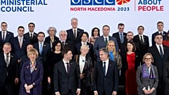 Foto de grupo de un evento de la OSCE en Skopje el 29 de noviembre de 2023