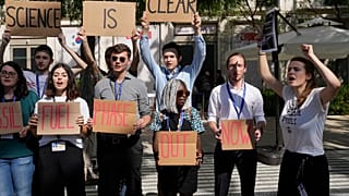 Protesto contra a utilização de combustíveis fósseis, Dubai, 04 de dezembro 2023