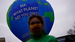 Les discours et les actes politiques indiquent la volonté de modérer de l'ambition climatique de l'UE