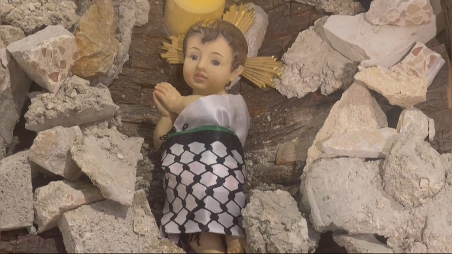 صورة مأخوذة من مقطع فيديو لمجسم السيد المسيح داخل الكنيسة